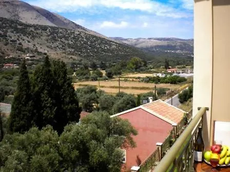 ヴィラ Garden Agia Efimia